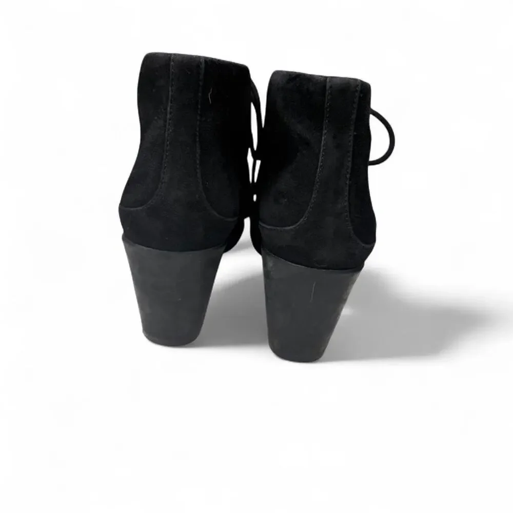 Clarks Artisan Black Suede Ankle Boots Sz 8 Witchy Core Chunky‎ Heel Comfort